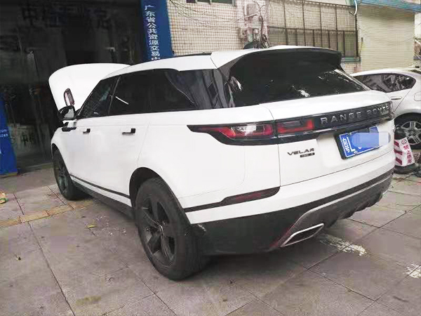 路虎新车有事故