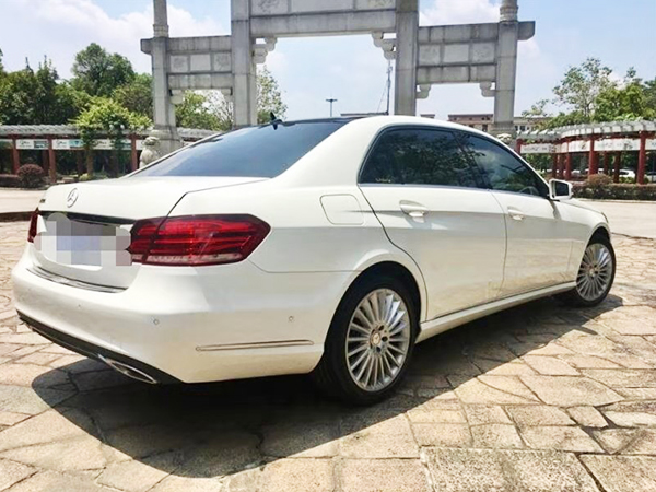 奔驰E260事故车